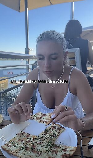 Kristinkbi Nude Leaked Photo #21