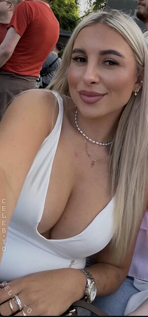 Kristinkbi Nude Leaked Photo #27