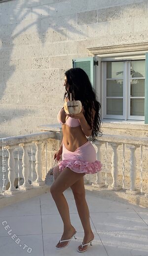 Kylie Jenner Nude Leaked Photo #287