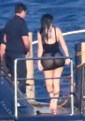 Kylie Jenner Nude Leaked Photo #442