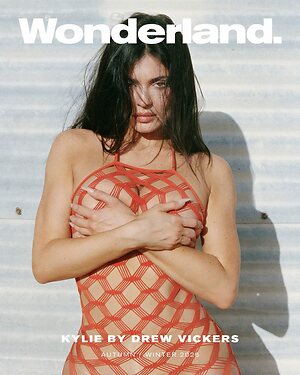 Kylie Jenner photo