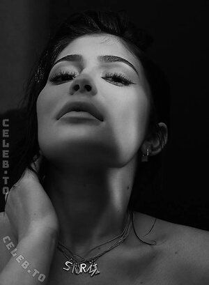 Kylie Jenner photo