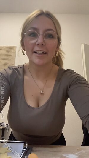 Lara Esser Nude Leaked Photo #27