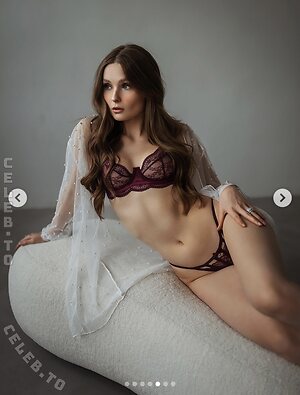 Lara Oster Nude Leaked Photo #21