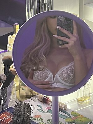 Lara Wilson Nude Leaked Photo #19