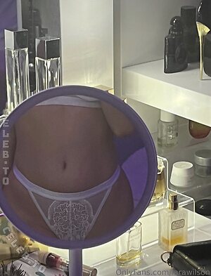 Lara Wilson Nude Leaked Photo #20