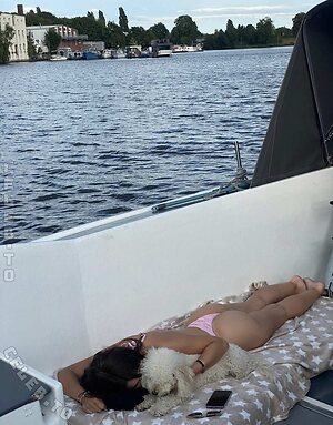 Larabeu Nude Leaked Photo #7