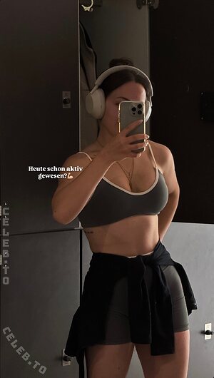 Lara.stxx Nude Leaked Photo #14