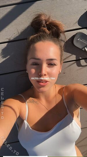 Lara.stxx Nude Leaked Photo #31