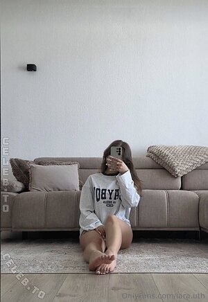 Lara.uth Nude Leaked Photo #33
