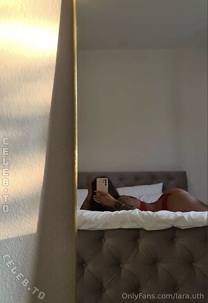 Lara.uth Nude Leaked Photo #52
