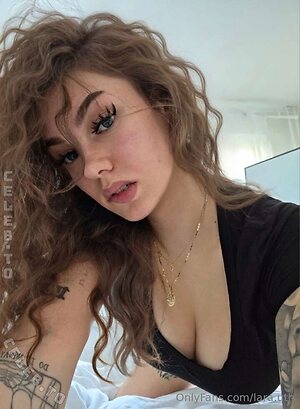 Lara.uth Nude Leaked Photo #59