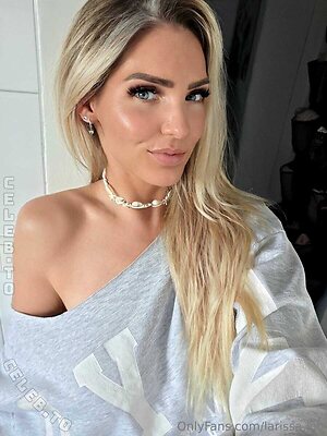 Larissa Lou Nude Leaked Photo #121