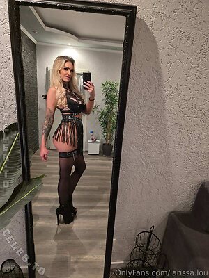 Larissa Lou Nude Leaked Photo #201
