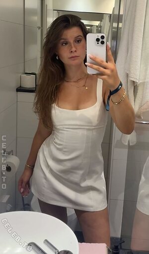 Laura Marie Röhrig Nude Leaked Photo #46
