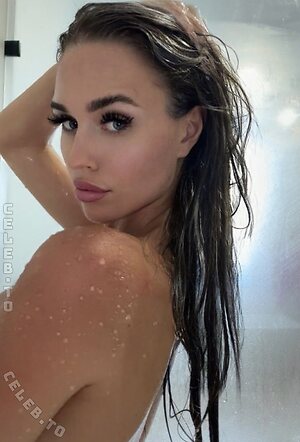 Laura Müller Nude Leaked Photo #31