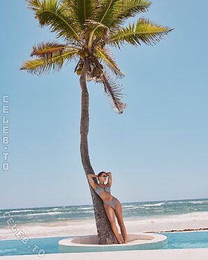 Laura Oganessian Nude Leaked Photo #110