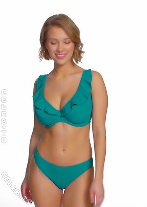 Laura Oganessian Nude Leaked Photo #135