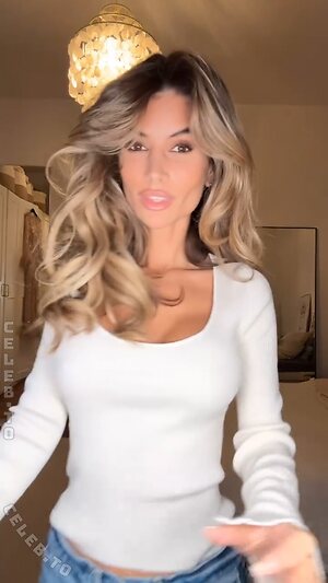 Laura Schultz Nude Leaked Photo #239