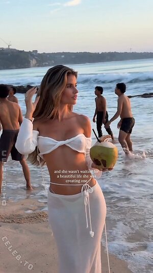 Laura Schultz Nude Leaked Photo #362