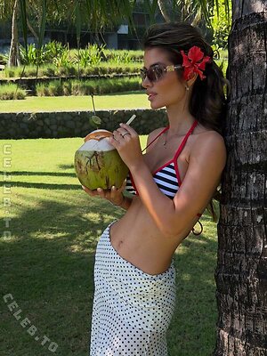 Laura Schultz Nude Leaked Photo #498