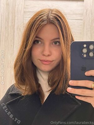 Laura Nude Leaked Photo #11
