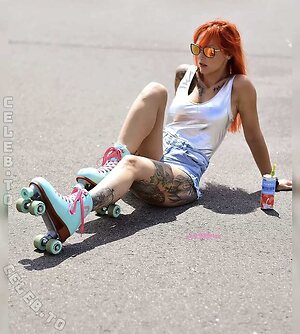 Laurachemie Nude Leaked Photo #11