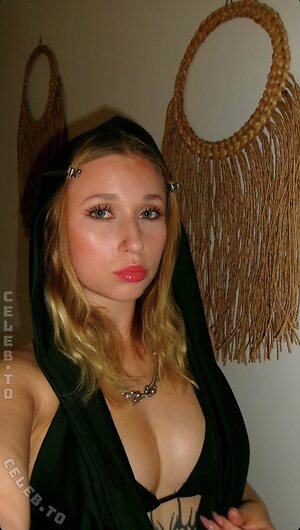 Laura.fltn Nude Leaked Photo #6