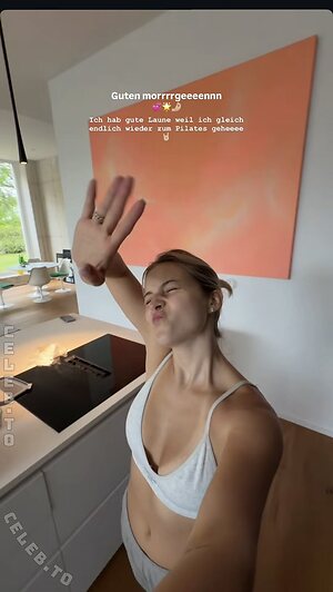 Lea Breuer Nude Leaked Photo #226