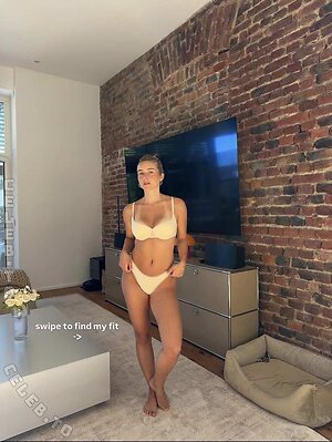 Lea Breuer Nude Leaked Photo #277