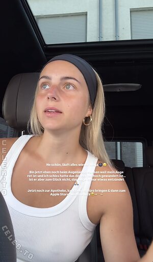 Lea Breuer Nude Leaked Photo #398