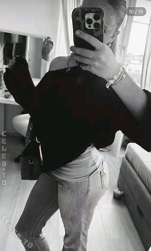 Lea Sofie Schmied Nude Leaked Photo #2