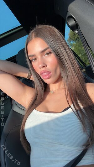 Leah Halton Nude Photos