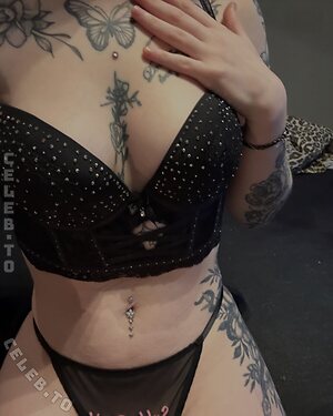lea_mxdxl More Nude Photos