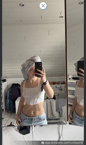 Leash6 Nude Leaked Photo #9