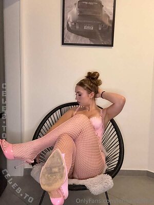 Lena Weber Nude Leaked Photo #100