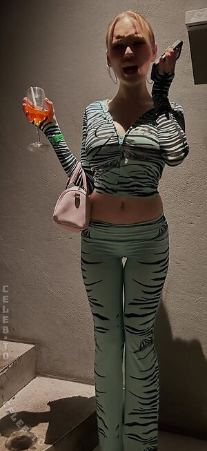 Leni Bahr Nude Leaked Photo #113