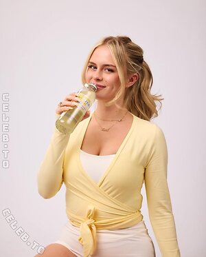 Leni Marie Nude Leaked Photo #57