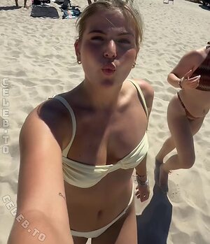 Leni Pieckenhagen Nude Leaked Photo #55