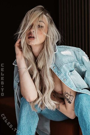 Leonie Weise Nude Leaked Photo #112