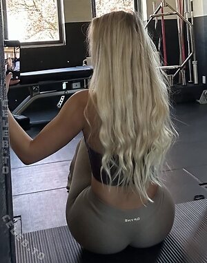 LeonieSia Nude Leaked Photo #36