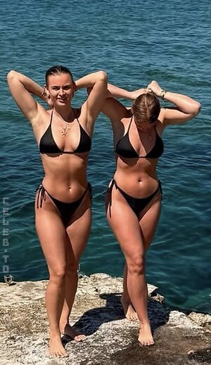 Leonyymartinek Nude Leaked Photo #9