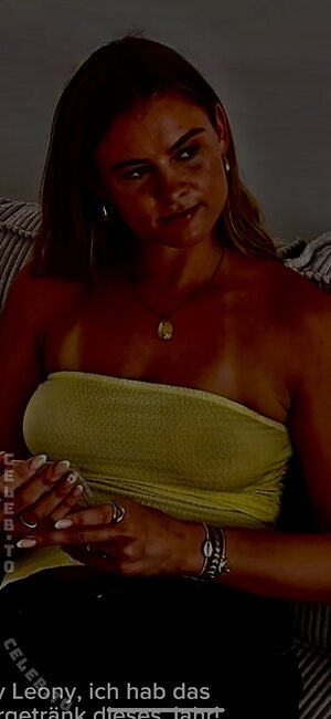 Leonyymartinek Nude Leaked Photo #26