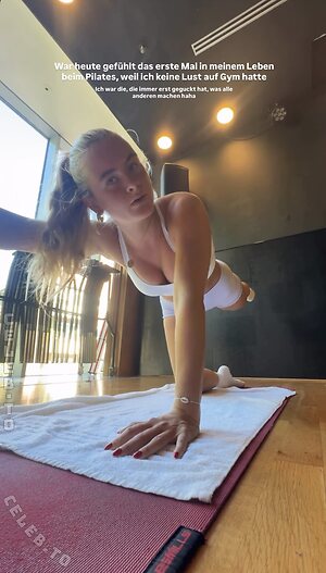 Leonyymartinek Nude Leaked Photo #40