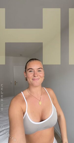 Leonyymartinek Nude Leaked Photo #44