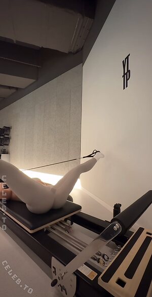 Leonyymartinek Nude Leaked Photo #45