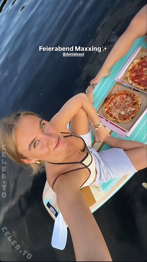 Leonyymartinek Nude Leaked Photo #49
