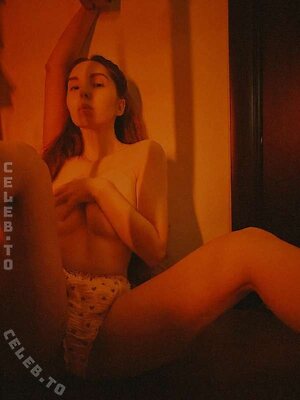 Leratlerat Nude Leaked Photo #389