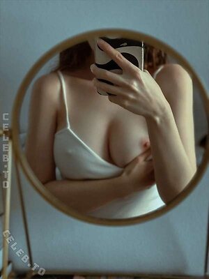 Leratlerat Nude Leaked Photo #410