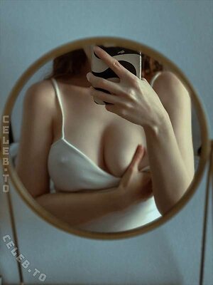 Leratlerat Nude Leaked Photo #411